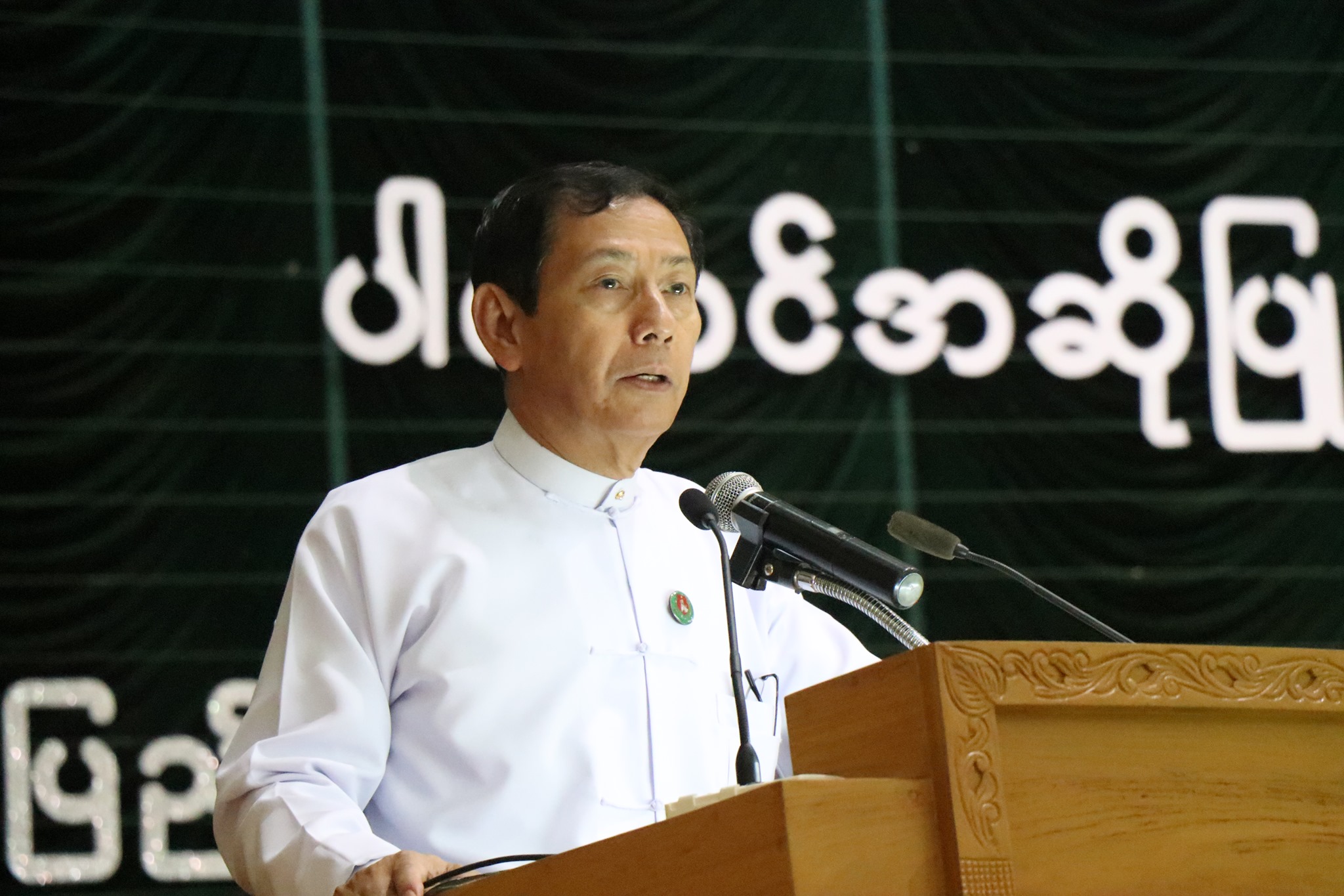 ပါတီ၀င္သစ္ ၄၀၅ ဦး ၀င္ေရာက္သည့္ ပါတီ၀င္အဆိုျပဳလႊာ ေပးအပ္ပြဲ ဒကၡိဏသီရိ ျပည္ခိုင္ၿဖိဳးက်င္းပ